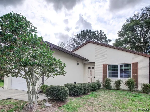 55 Jamaica St, Homosassa, FL 34446