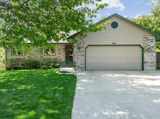 505 N School Rd, El Dorado, KS 67042