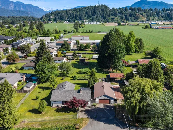 47123 1st Ave, Chilliwack, BC V2P 8B6