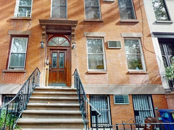 385 Degraw Street image 1 of 8