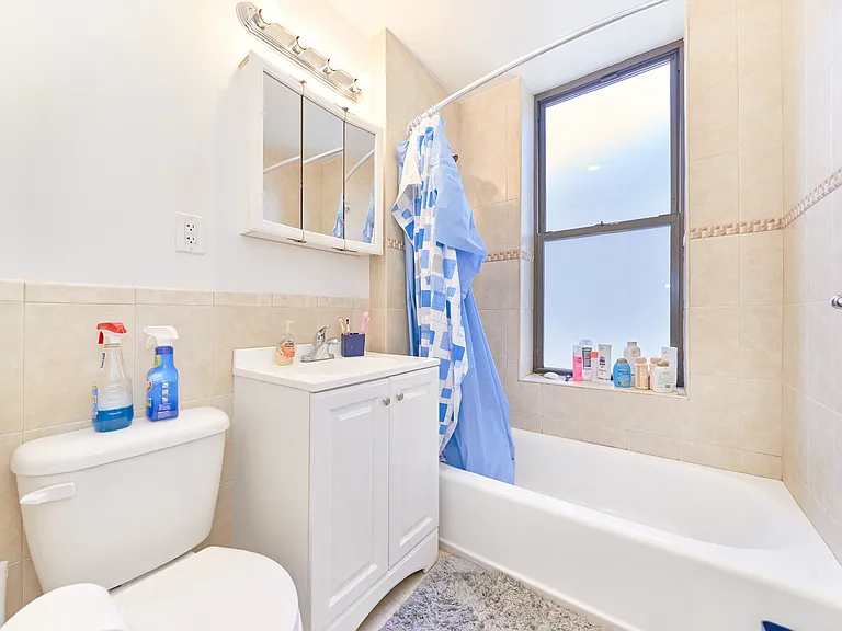 1590 Amsterdam Ave #44 — Photo 9