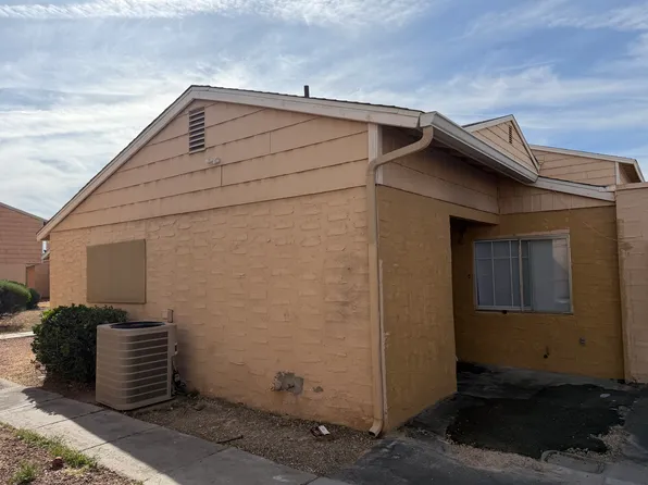 5206 Golden Ln, Las Vegas, NV