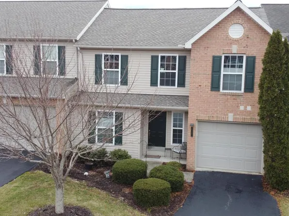 4245 Roth Farm Village Cir, Mechanicsburg, PA 17050
