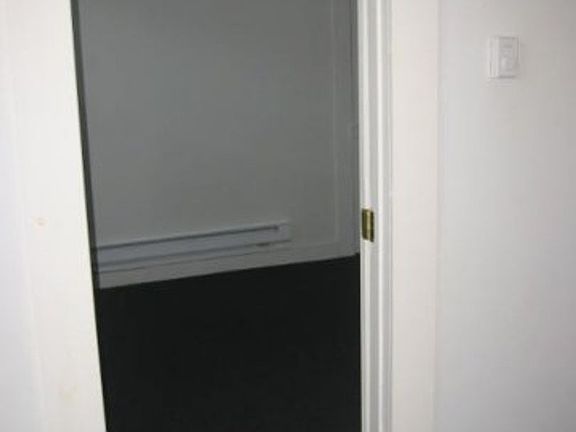 3rd image of 977-979 Pismo St #977-B