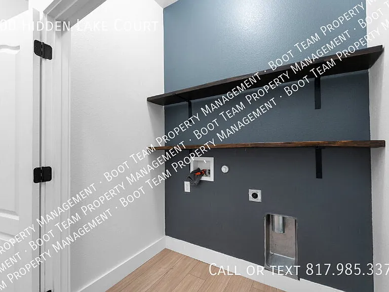 400 Hidden Lake Ct — Photo 15