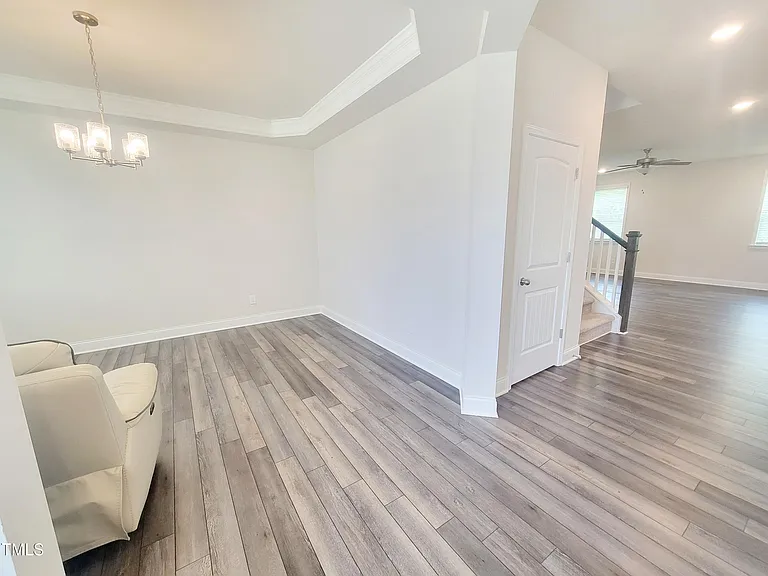 121 Scoville Rd — Photo 3