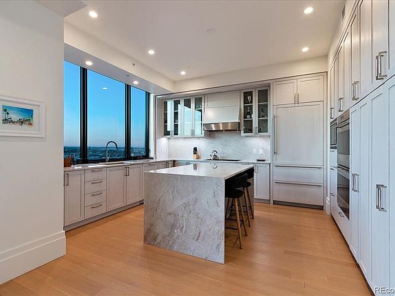 3rd image of 1750 Wewatta St Unit 1929