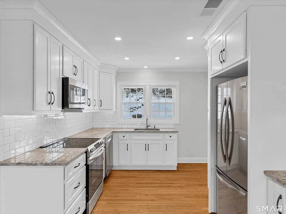 122 North St #1