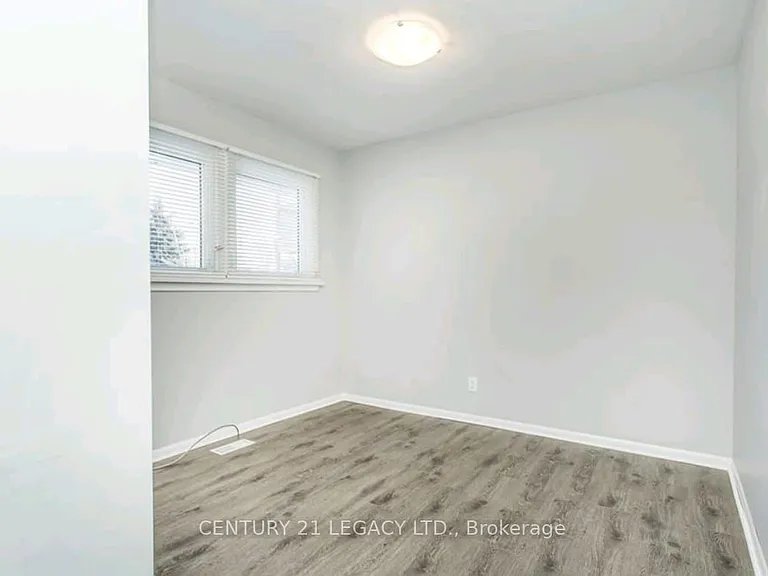 62 Woodelm Dr — Photo 9