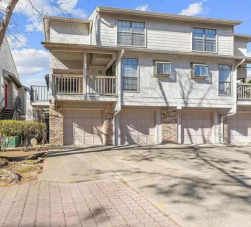 1304 E Bayou Pkwy #5A Photo 1 1304 E Bayou Pkwy #5A Photo 1
