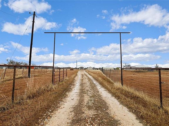 3rd image of 13605 Ralph Ritchie Rd