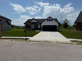 2809 Beth Ann Ct, Pontoon Beach, IL
