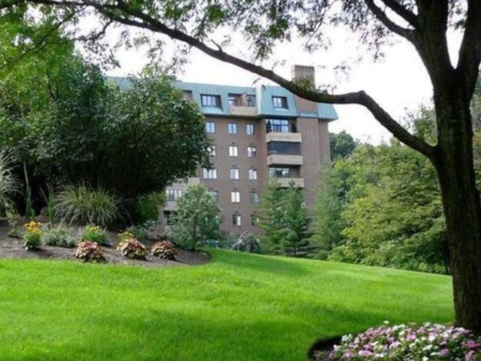 1st image of 5150 Three Village Dr APT Gld