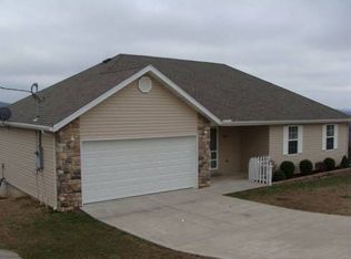 293 Acacia Club Rd, Hollister, MO 65672