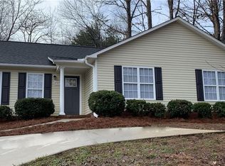 3707 Mizell Rd, Greensboro, NC 27405