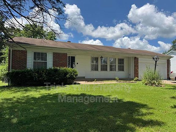 2nd image of 14655 Fox Manor Dr