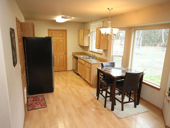 3rd image of 1191 S Corkey St