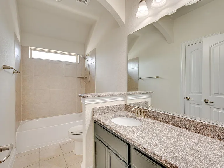 845 Richardson Ln — Photo 33