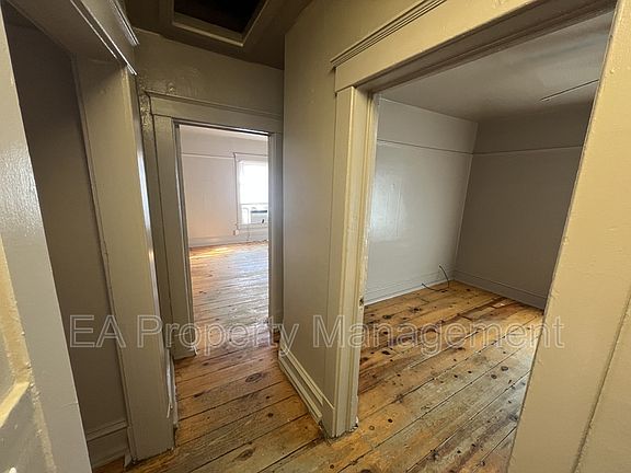 3rd image of 123 Walter St NE Unit 2