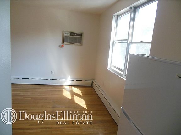 3rd image of 293 Degraw St APT 2R