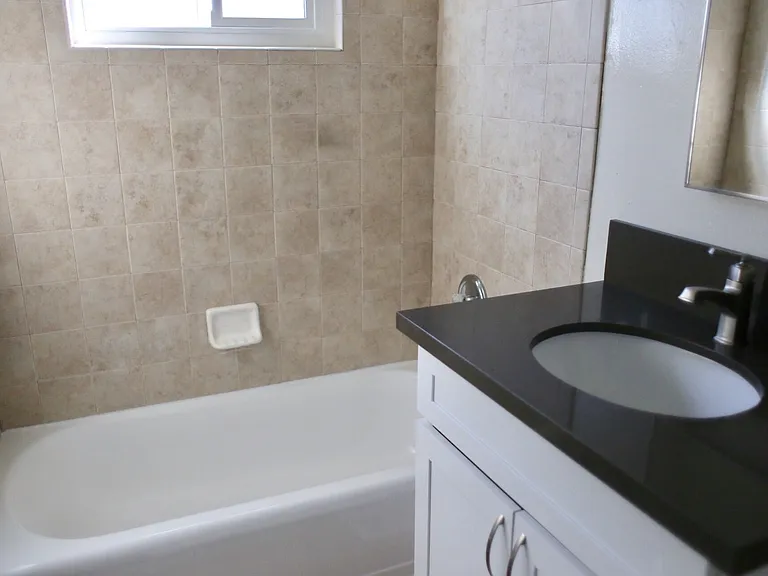 11620 Bellflower Blvd — Photo 16