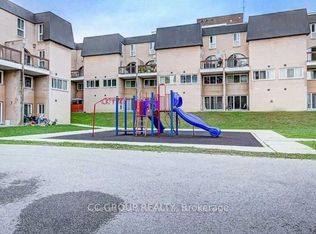 100 Mornelle Ct #2020, Toronto, ON M1E 4X2