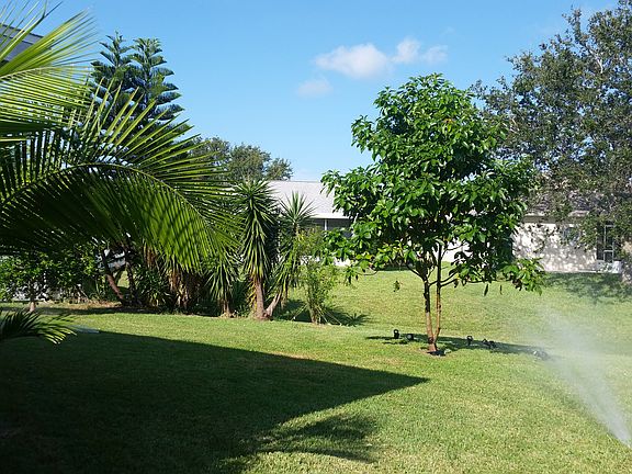 3rd image of 1126 White Oak Cir