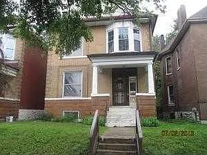 5204 Maple Ave photo 1