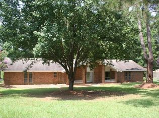 2 McCall Cv, Vicksburg, MS 39183