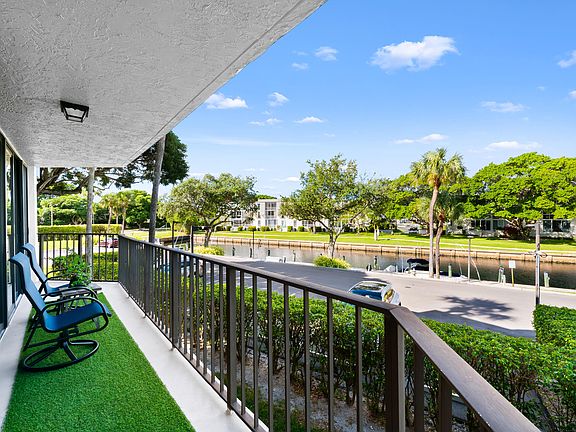 5th image of 799 Jeffery Street #202