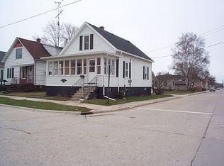 1823 21st St, Two Rivers, WI 54241