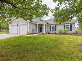 512 Woodhollow Ct, Mc Leansville, NC 27301