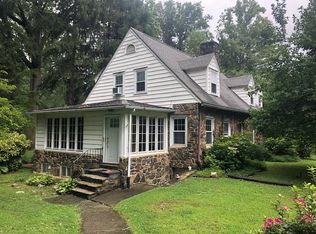 15 W Woodbound Dr, Wilmington, DE 19803