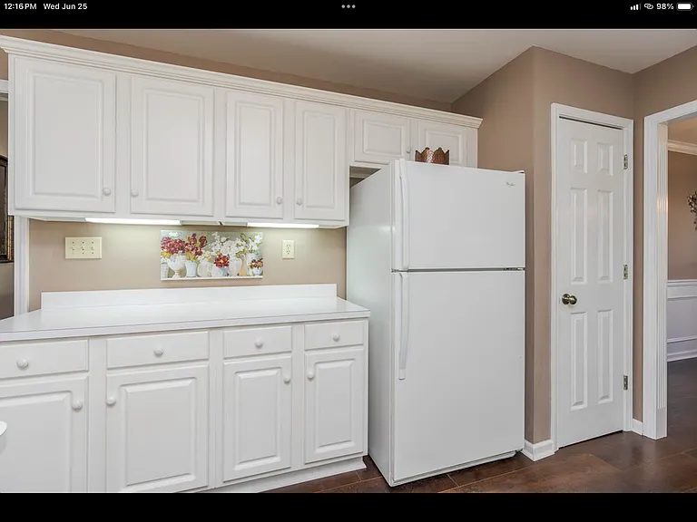 1112 Vinson Ct — Photo 16