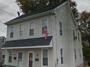 24 E Lincoln Ave, Lititz, PA 17543