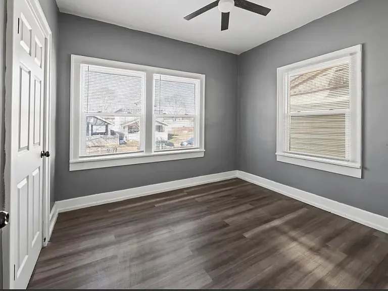 409 N Temple Ave — Photo 8