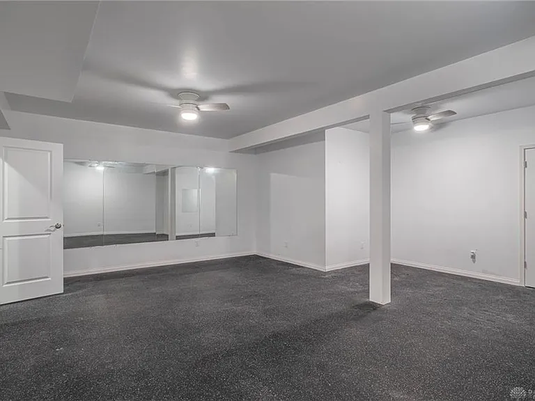9501 Flatrock Dr — Photo 41