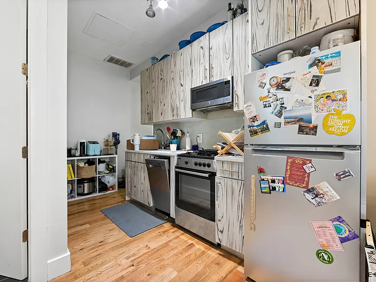 115 Roebling St #3 — Photo 2