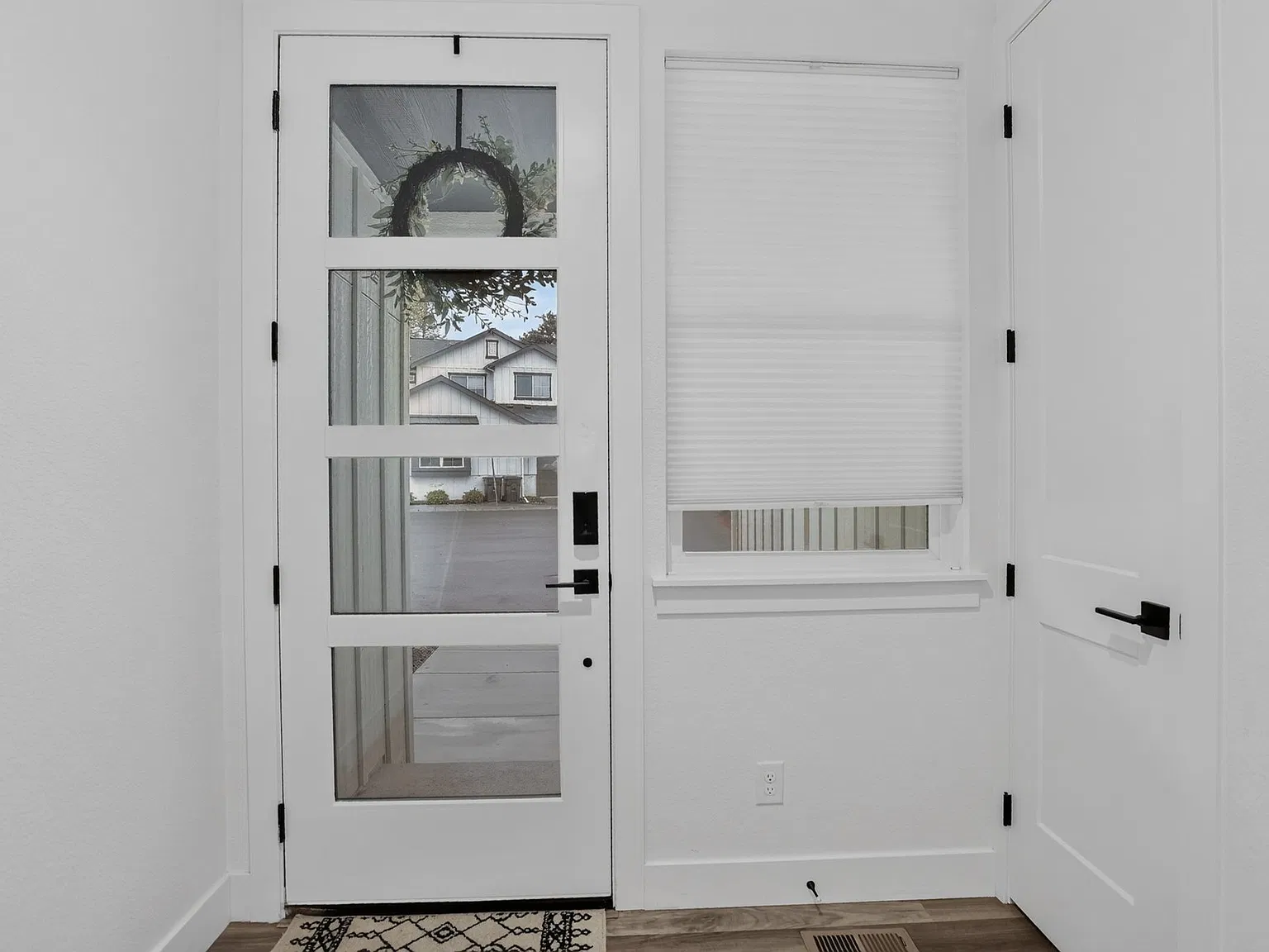 4 bed, 3100 sqft, $4,600 — Photo 4