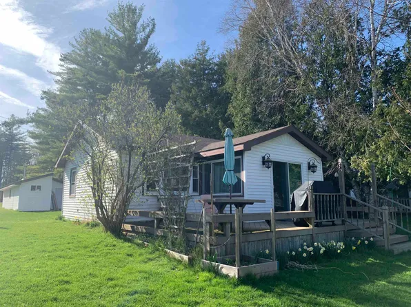5169 Martin Rd, Beaverton, MI 48612