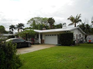 5215 9th Avenue Dr W, Bradenton, FL 34209