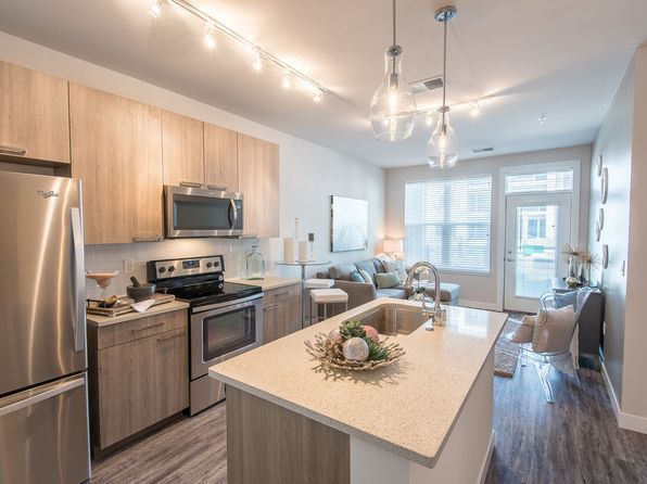 11011 W North Ave APT 363