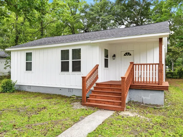 2711 Saratoga Rd, North Charleston, SC 29405