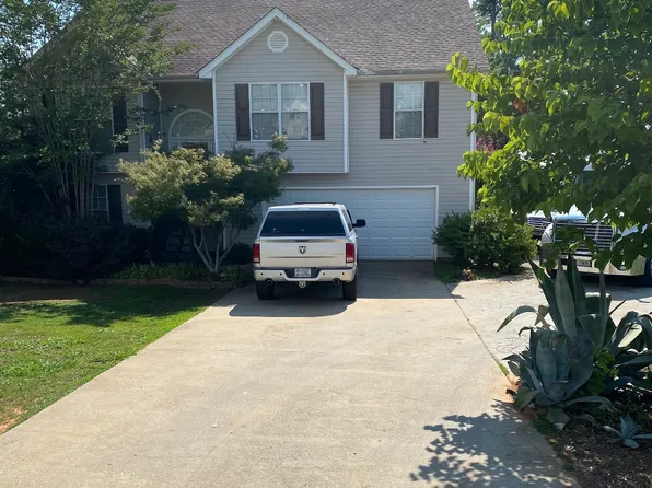 112 Canterbury Ct, Jackson, GA 30233
