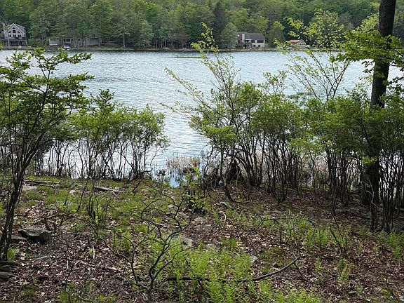 5th image of 1 E Thirteen Shore Rd