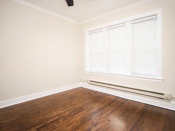 3rd image of 3817.5 N Greenview Ave #2WA