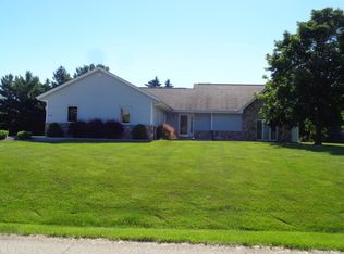 3256 Valley View Rd, Hartford, WI 53027