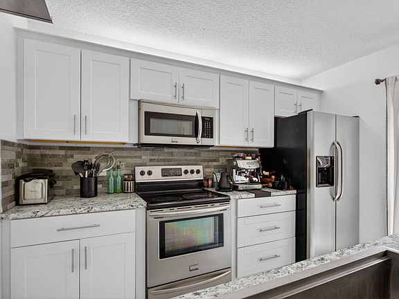 3rd image of 5408 NW 59th Place