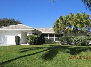 6500 Tanglewood Dr NE, Saint Petersburg, FL 33702