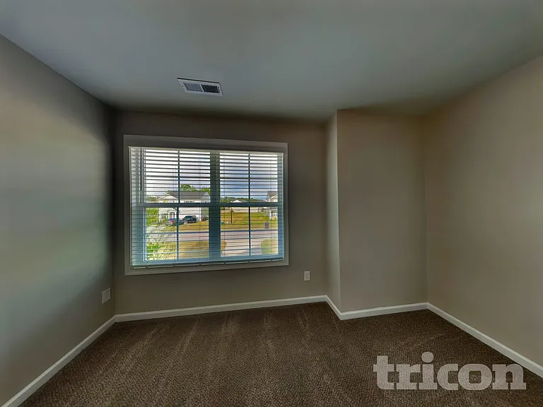 20 Evergreen Ln — Photo 7